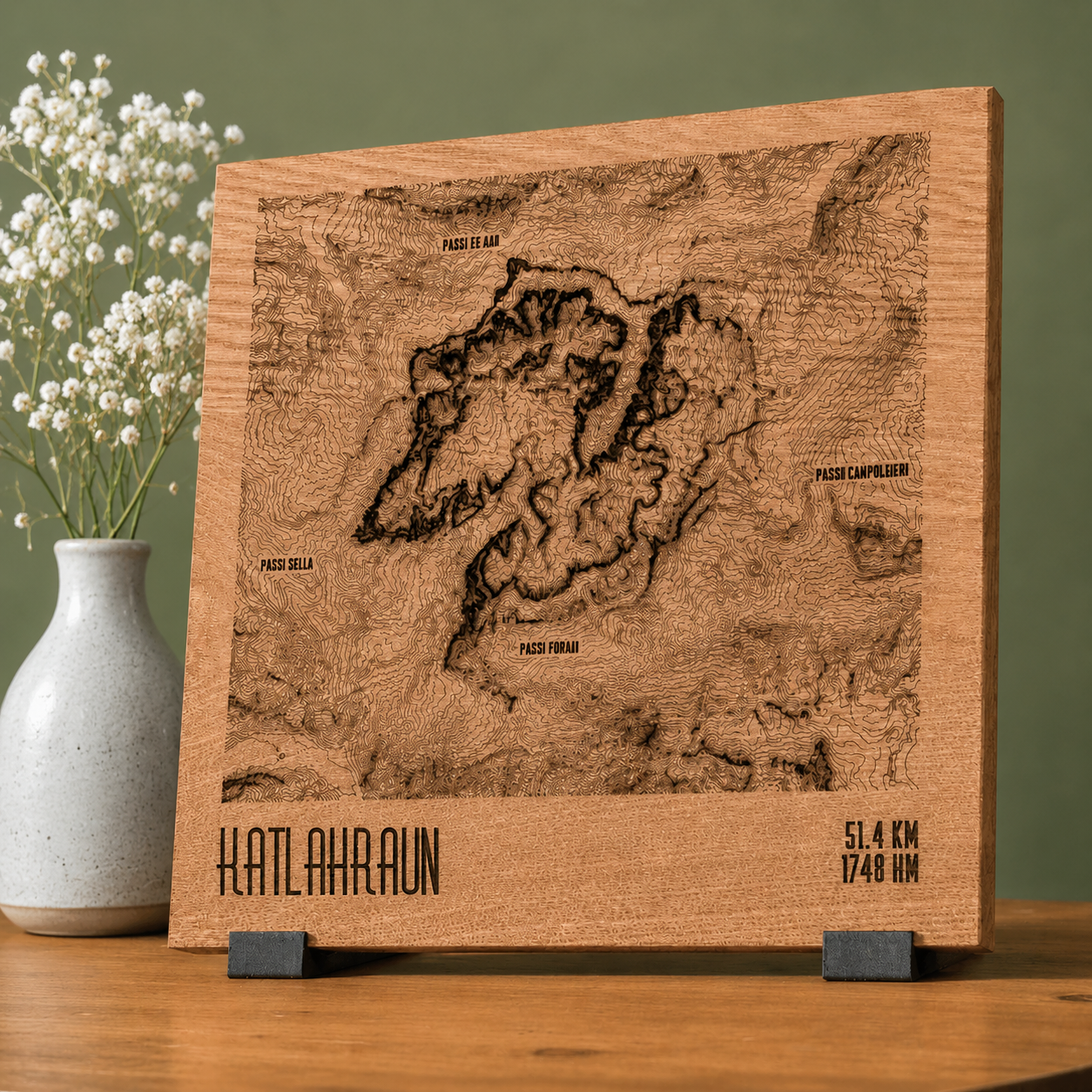 Engraved wood products